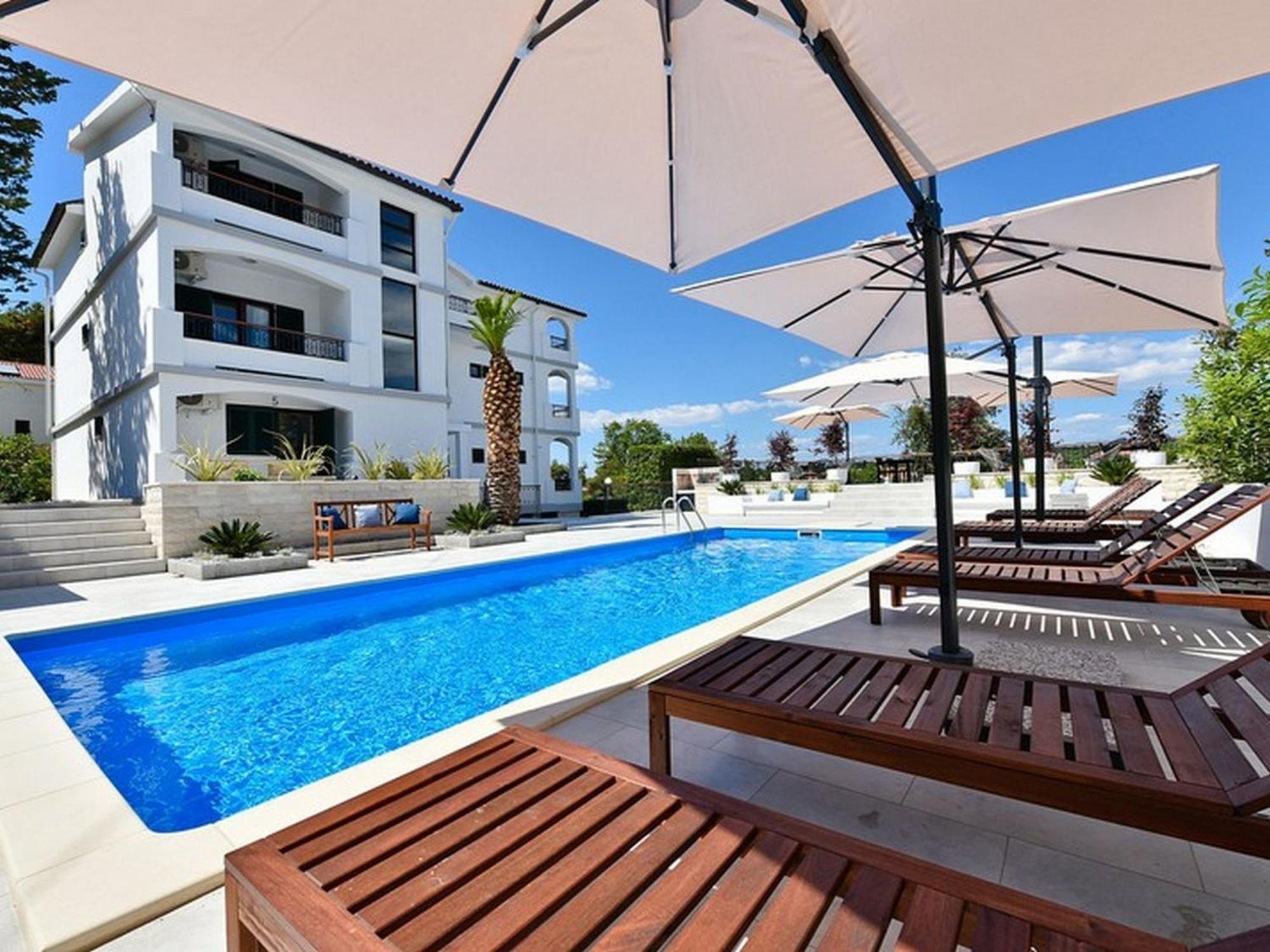 Mediterraneo Garden Apartments Петрчане Номер фото