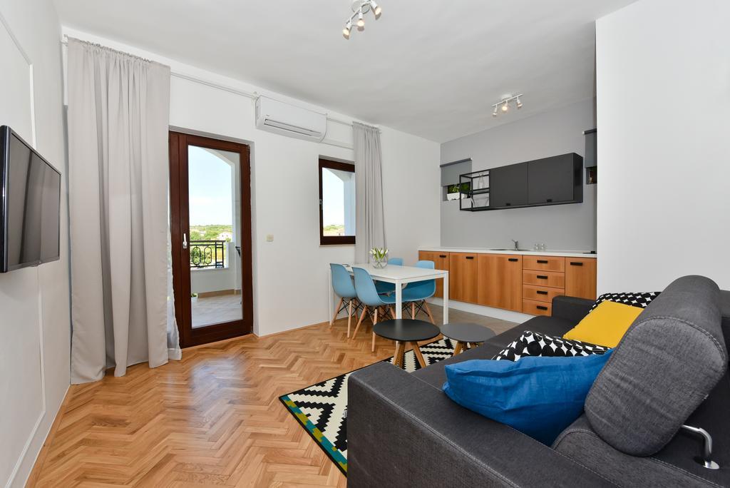 Mediterraneo Garden Apartments Петрчане Екстер'єр фото