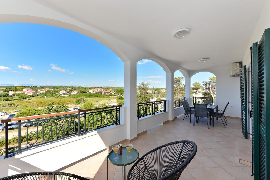 Mediterraneo Garden Apartments Петрчане Екстер'єр фото