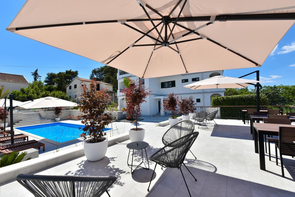 Mediterraneo Garden Apartments Петрчане Екстер'єр фото